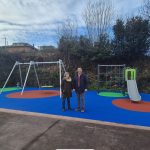 O Concello de Trabada remata as obras de renovación do parque infantil de Fórnea